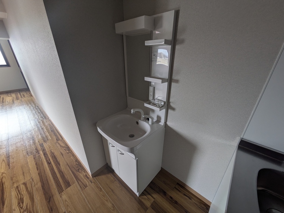 シャワー付洗面化粧台