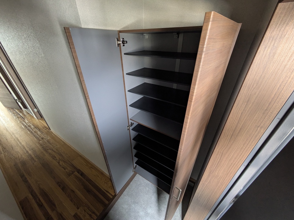 シューズボックス