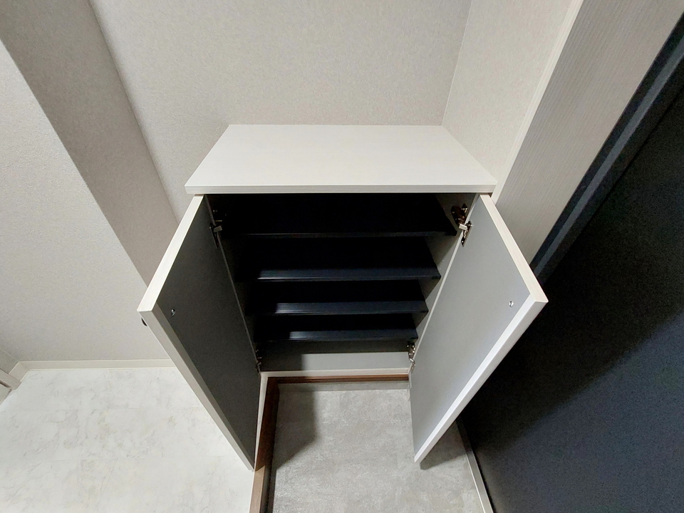 シューズボックス