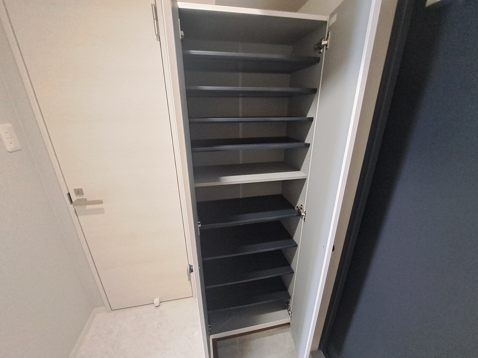 シューズボックス