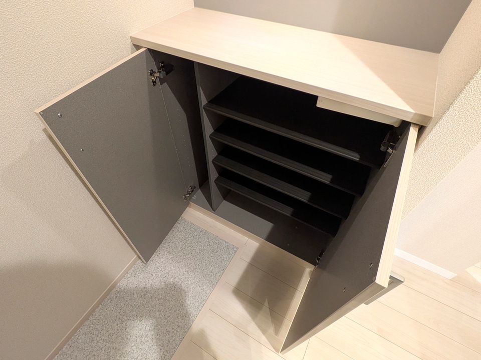 シューズボックス