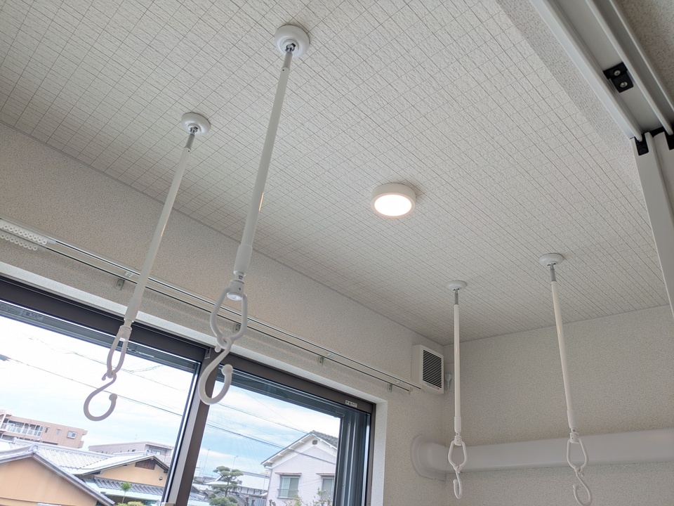 室内物干しユニット