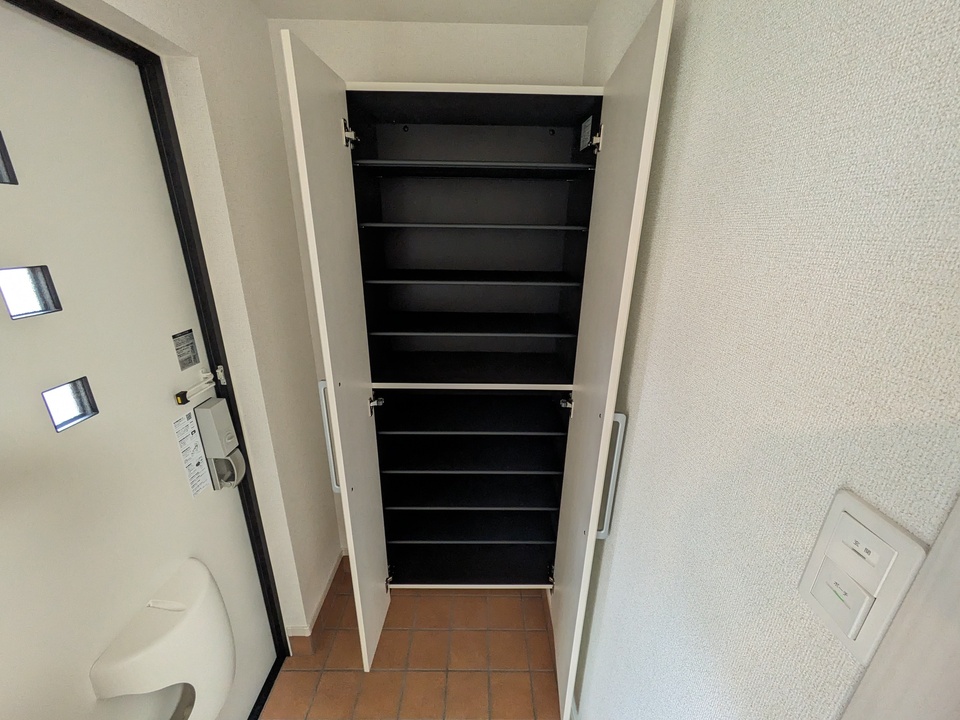 シューズボックス