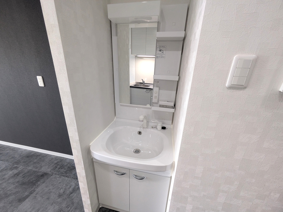 シャワー付洗面化粧台