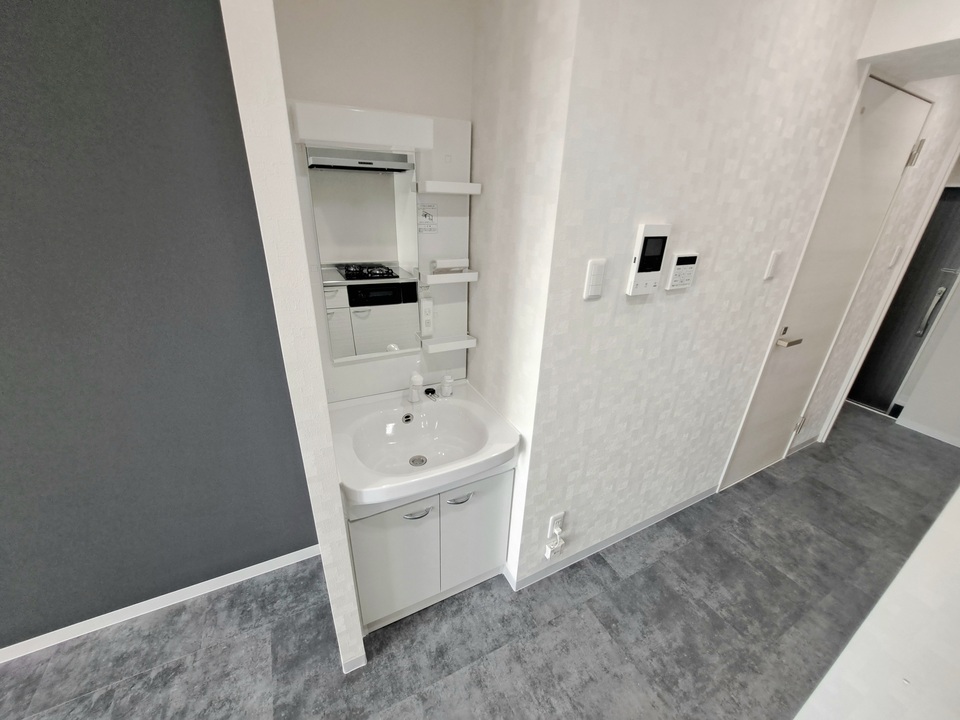 シャワー付洗面化粧台