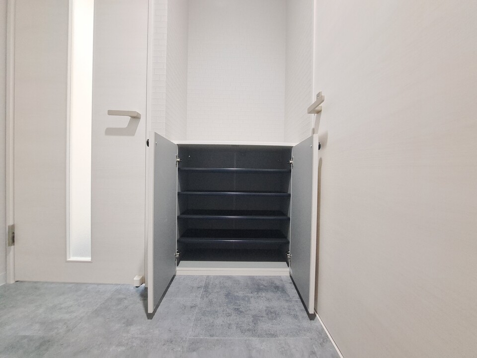 シューズボックス