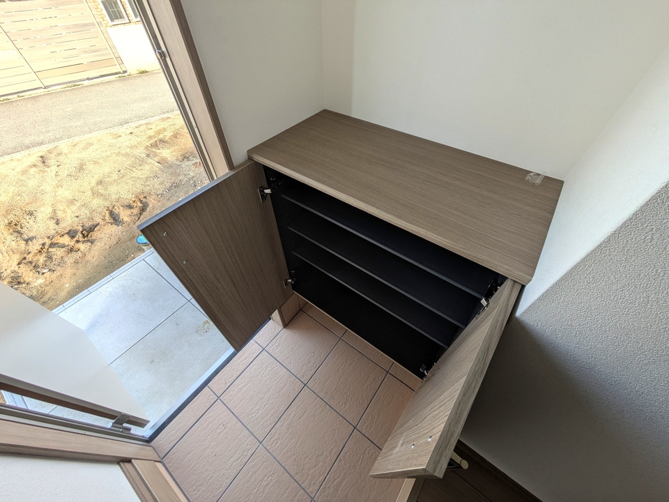 シューズボックス