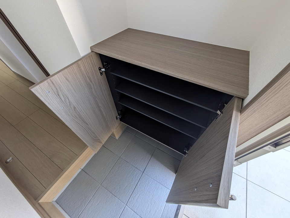 シューズボックス