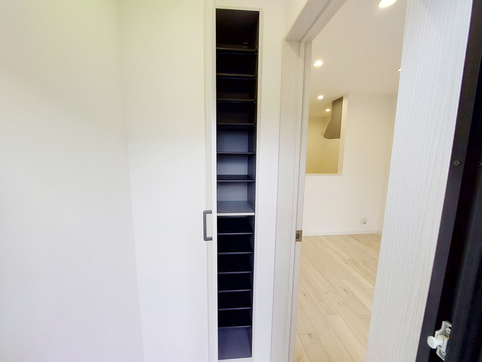 シューズボックス