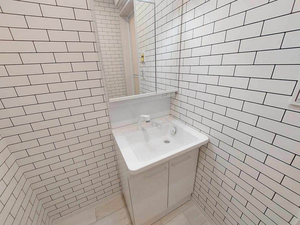 シャワー付洗面化粧台