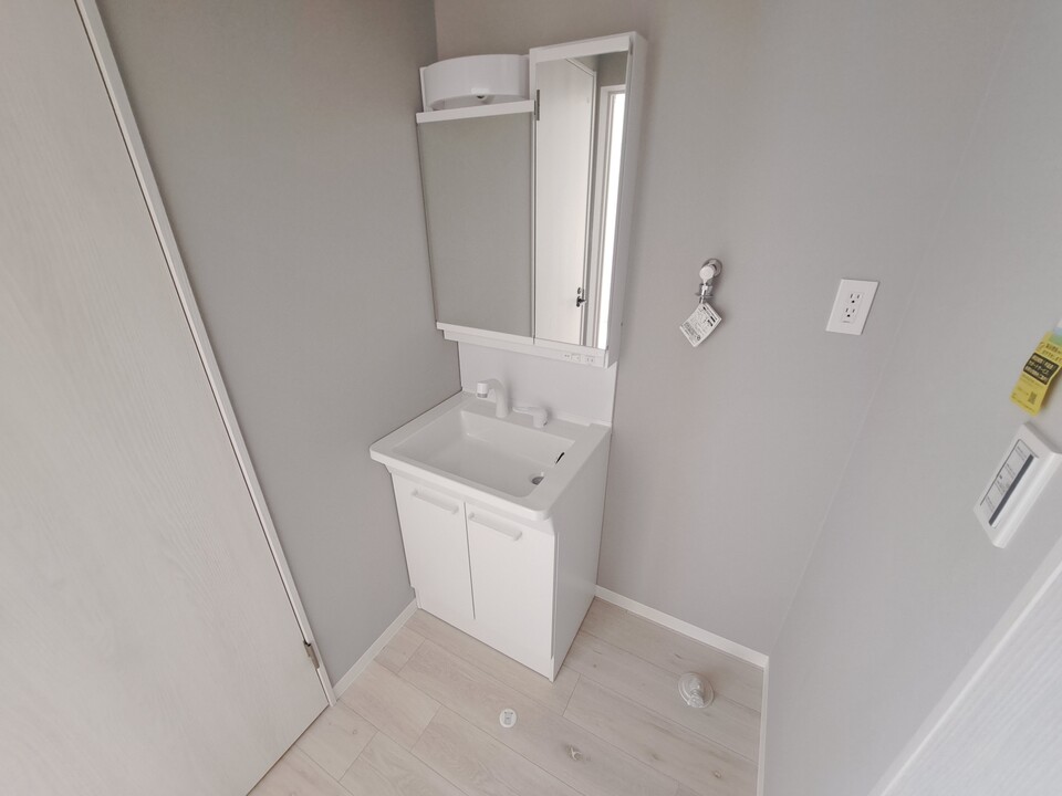 シャワー付洗面化粧台