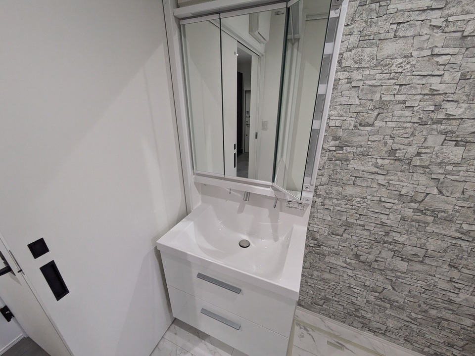 シャワー付洗面化粧台