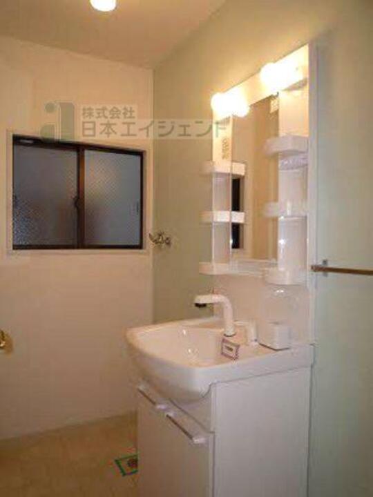 シャンプードレッサー