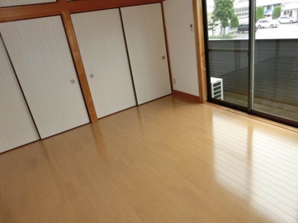 洋室8帖