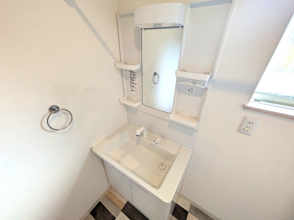 シャワー付洗面化粧台