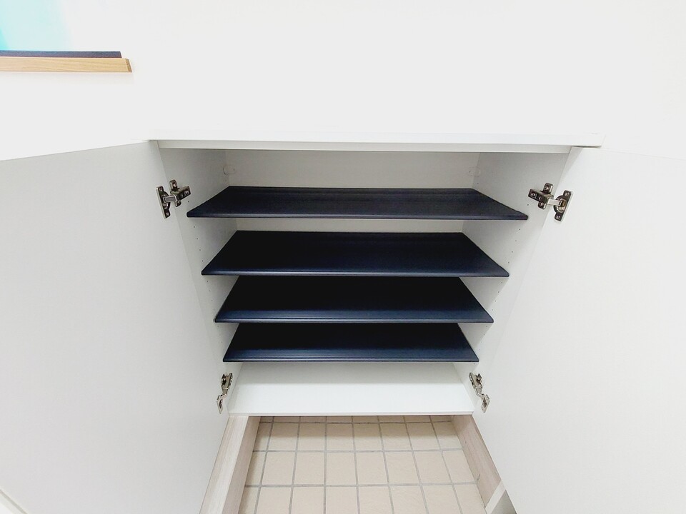 シューズボックス