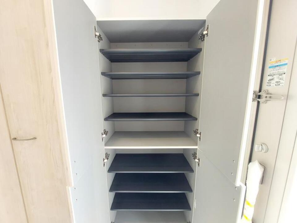 シューズボックス