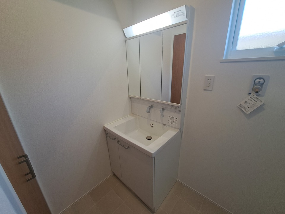 シャワー付洗面化粧台