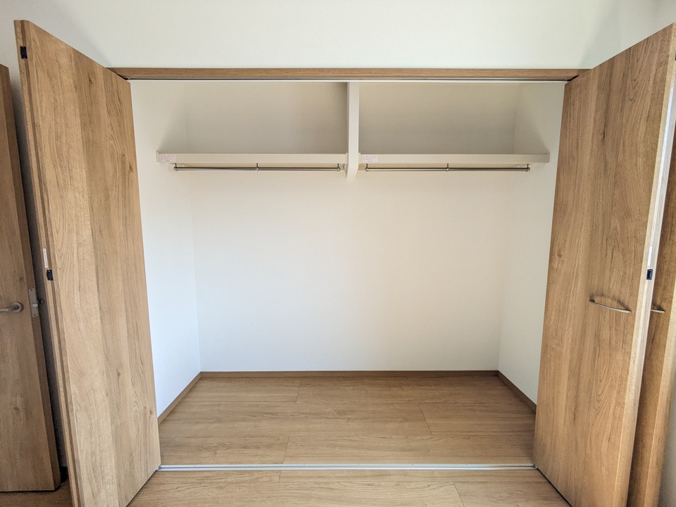 クローゼット（洋室8.3帖）