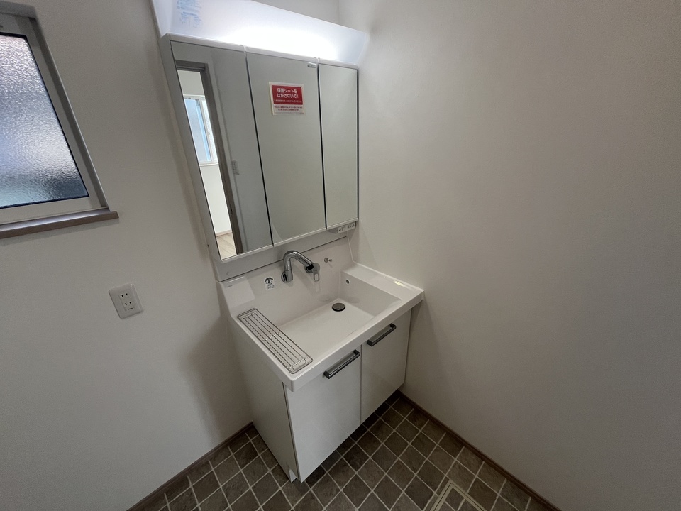 シャワー付洗面化粧台